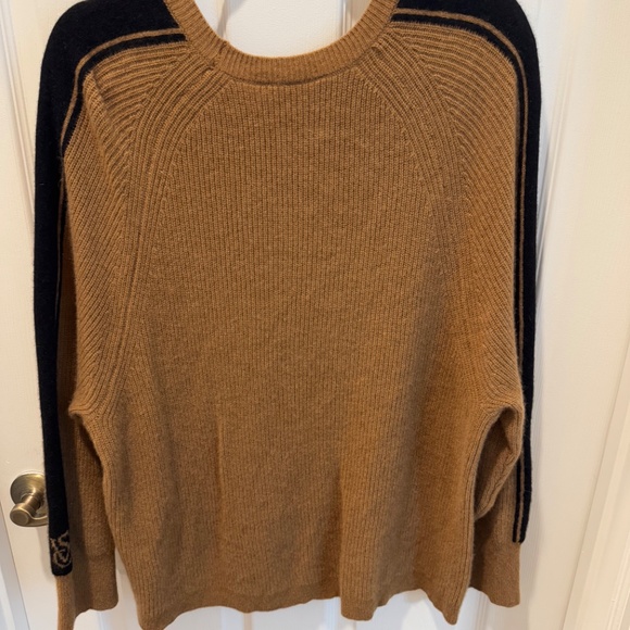 Victoria Secrets Sweater and Short Set, Brown and Black, XL, 100% Cashmere! - Picture 4 of 11